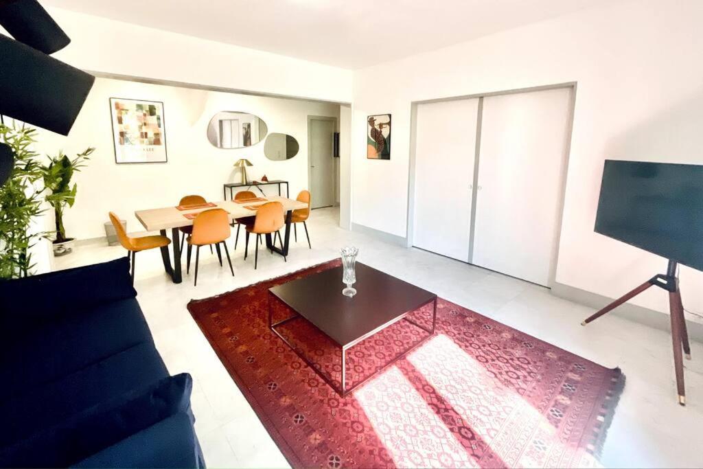 Gustave - Charming Eiffel Tower Appartement - パリ エクステリア 写真